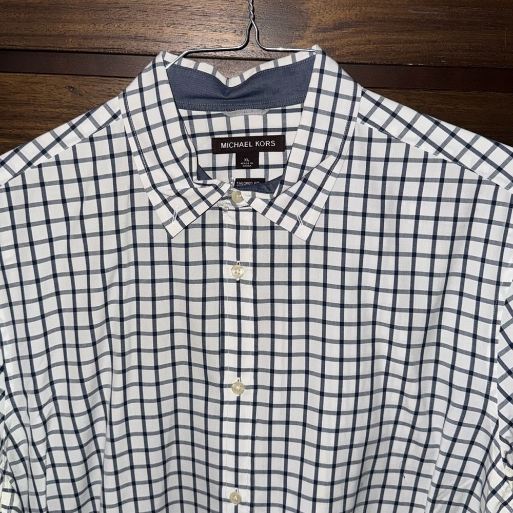 Michael Kors Tailored Fit Button Down